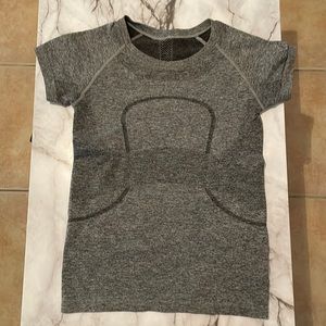 Lululemon Swiftly Tech shirt